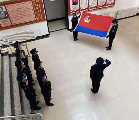 东安分局举行新警向警旗宣誓活动