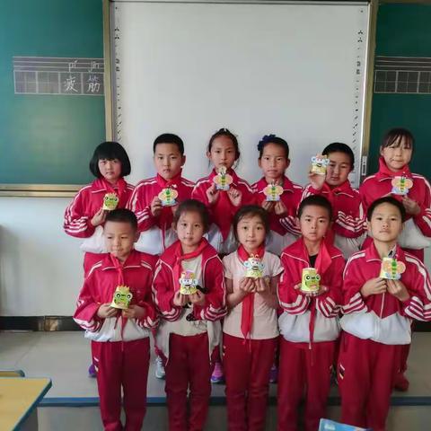 第七小学 二三班 自己的事情自己做