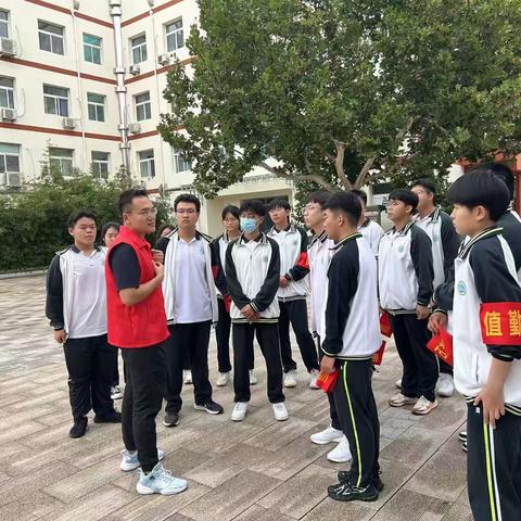 党员团员迎新生，志愿服务祝开学——北京师范大学密云实验中学高二年级志愿服务活动