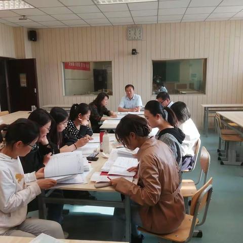 “同课”绽放精彩，“异构”彰显心意——二0二中学初中语文同课异构活动