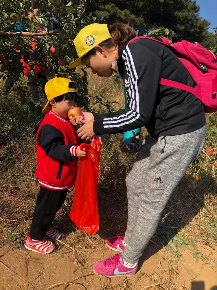 亲子出游《小鸡溜溜农场》