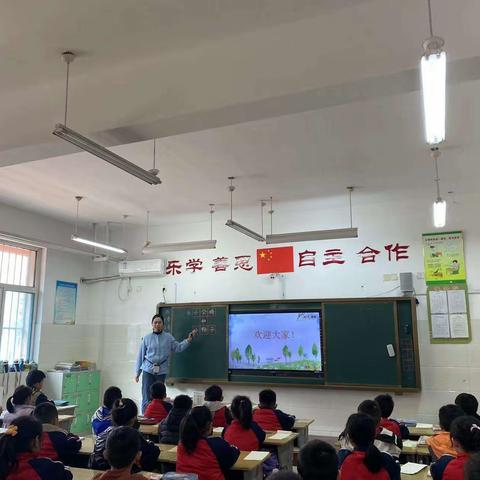 【全环境立德树人】姹紫嫣红春满怀，示范引领绽光彩——新城小学语文公开课教研活动纪实