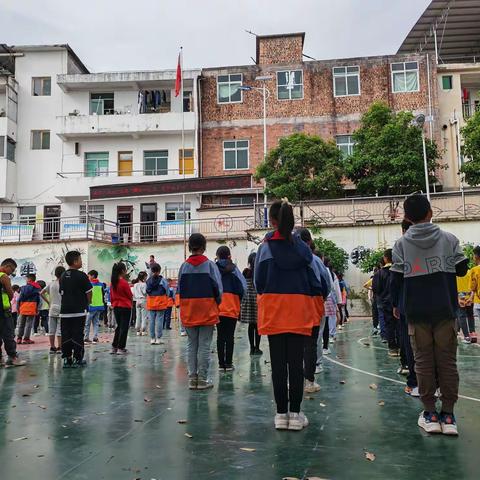 致家长的一封信