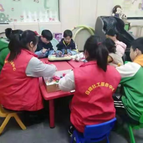 苹中社区儿童之家开展“把爱带回家——暖童心护成长”活动