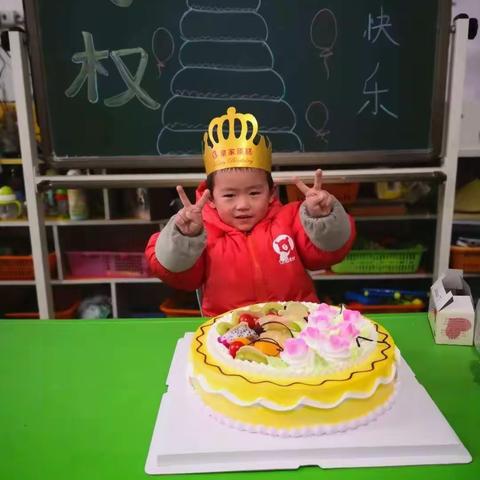 周权宝贝，生日快乐！