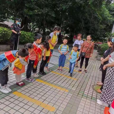 博屿皇嘉幼儿园大大班家长助教日