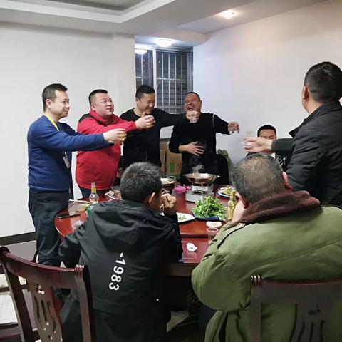 赤壁工业园-咸岳销售部-洪湖区域终端客户座谈会