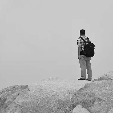 酷爱海南的蚤叔，永恒的背影
