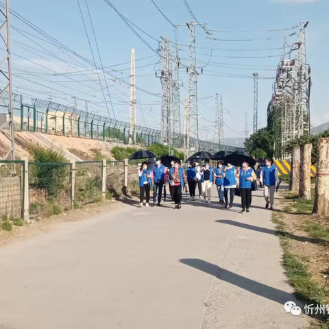 五台县护路办组织网格员在铁路沿线排查防汛抗旱安全隐患