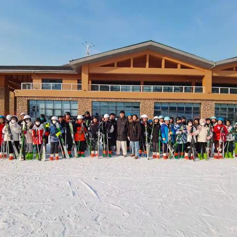 【汽开二实验·人文德育】燃情冰雪，共健体魄——冰雪活动课纪实