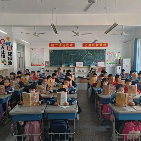 坐姿端正   提高效率