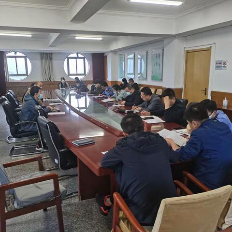 局疫情办持续推动重点人群新冠疫苗接种及核酸检测 切实做好疫情防控工作