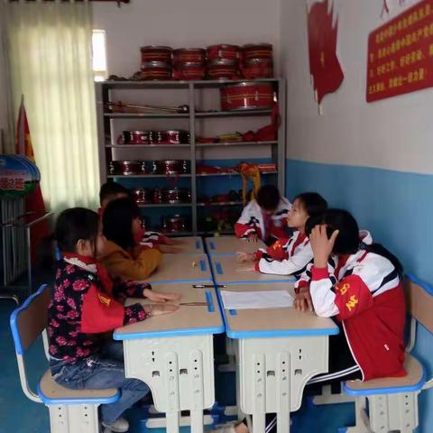 陈村小学学习雷锋精神