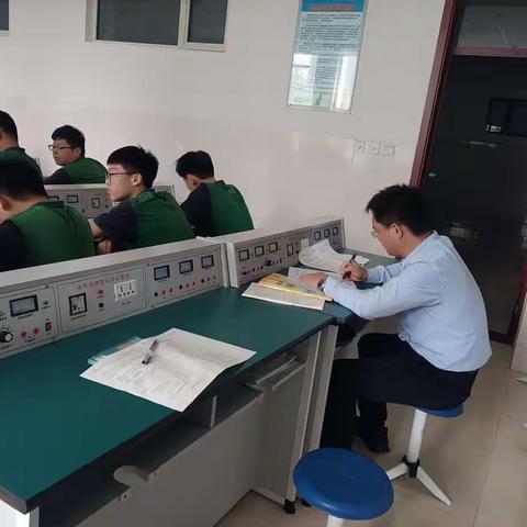 双减，不减责任!双减，不减质量！