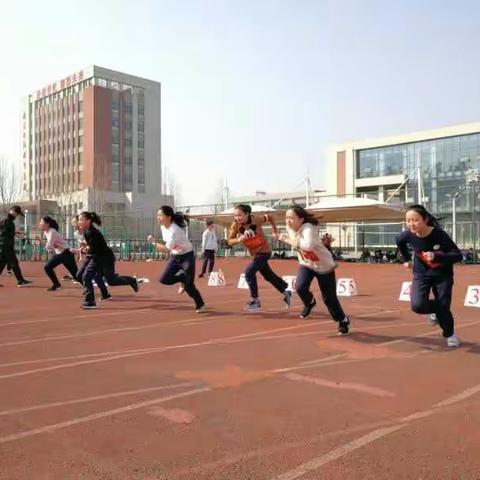 运动青春季，少年正当时——东城初中八年级春季运动会剪影