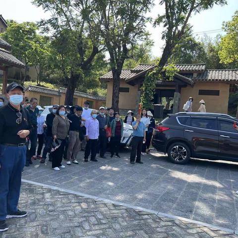 【党员春训进行时】嫘祖社区组织党员参观瓦仓红色教育基地