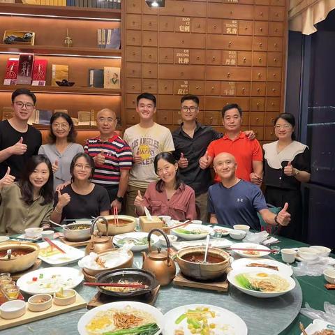 所求皆所愿，所遇皆贵人，亲人无国界，幸福🥰更无边。祝大家一切顺利，心想事成