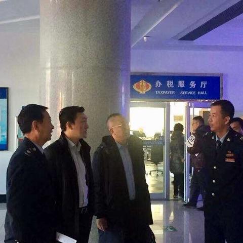 鞍山市税务局领导调研指导个人所得税改革工作