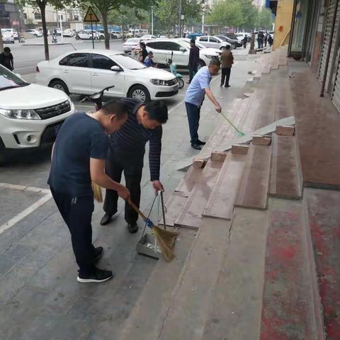 市工促局常态化开展爱国卫生“洗城”行动