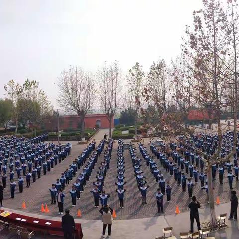 【乡村振兴.西岗镇“强镇筑基”在行动】—西岗镇卓楼小学“请党放心，强国有我”手势舞展演