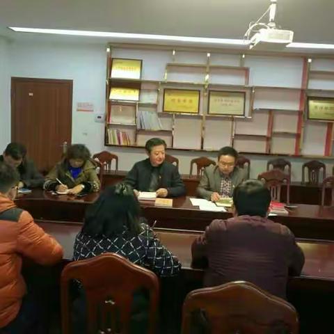 市卫健委机关党支部召开2018年度基层党组织生活会，开展民主评议党员