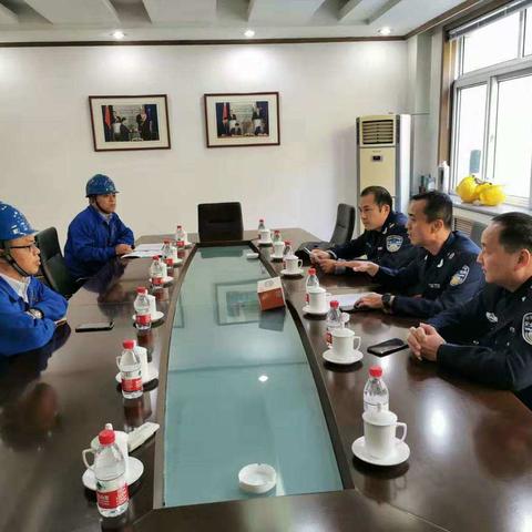 监察大队对重点企业进行复查