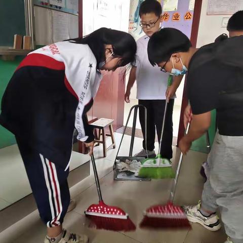 爱卫同行——西新桥中心校五二班爱国卫生运动活动