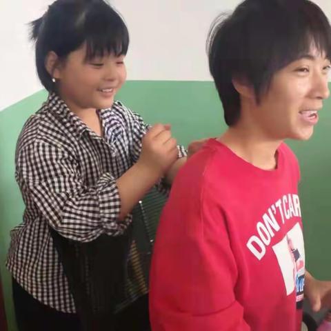 西新桥中心校四年级二班“孝心少年--陈子晴”