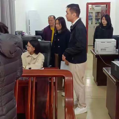 县纪委常委容丽一行深入调楼镇调研指导工作