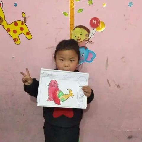 快来看咱家宝宝画的海狮是什么颜色，？