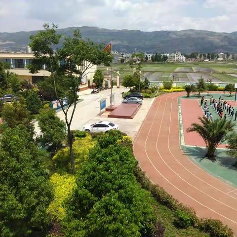 珠街街道西海小学防震抗灾演练纪实