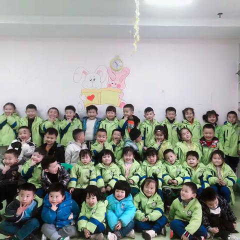 海贝幼儿园中一班3月精彩时光