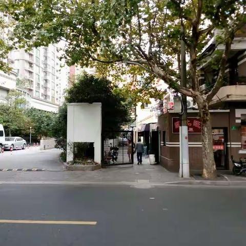 游荡现实中的当年