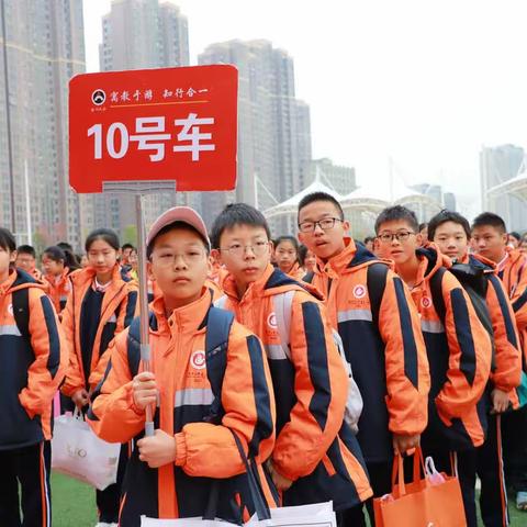 株洲市二中莲花中学2211班