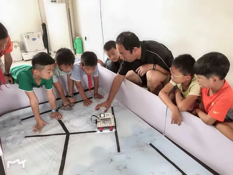 耕耘,不忘初心的事迹工山镇中心初中党员教师熊诗龙讲述他不忘初心