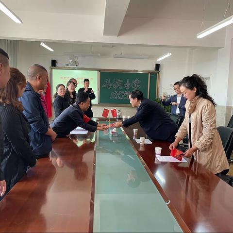 情系教师节 慰问暖人心