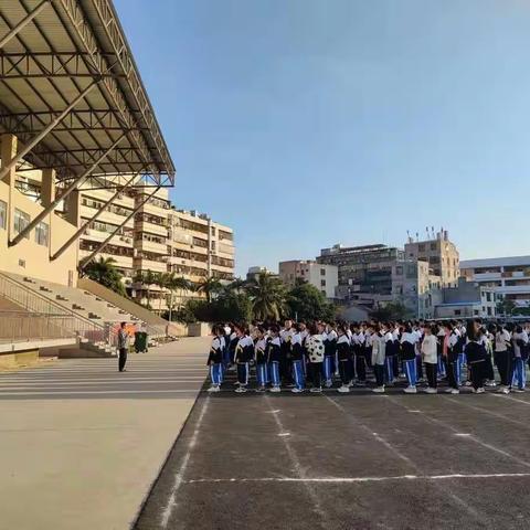 海口就体校2021年12月6日上午开展生命安全教育