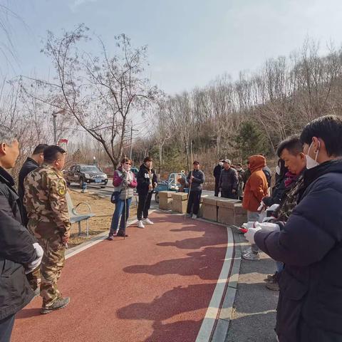 匠心巧修枝  花香待满溢—银川市览山公园开展树木修剪技术培训