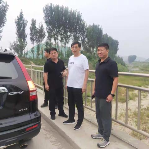 遵化市各级河长喜迎国庆，巡河进行中