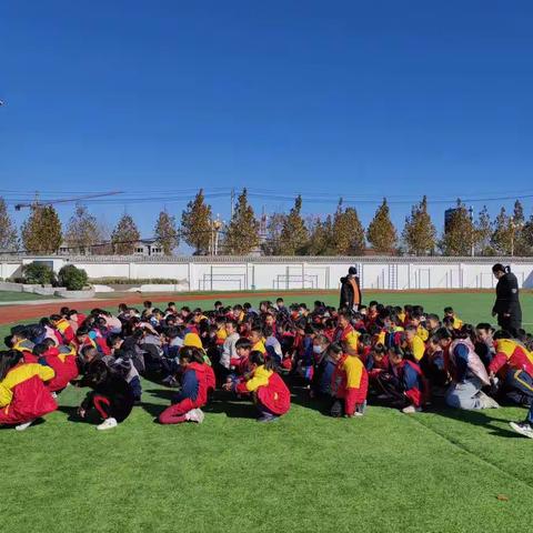 防范未“燃”，“火”速逃生——菜园集镇中心小学校园消防演练