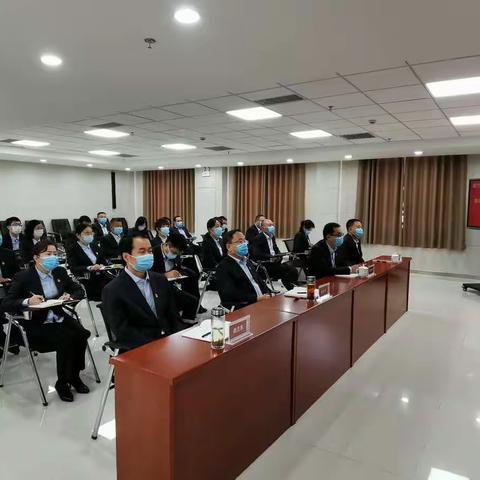 长安银行咸阳分行组织全体党员干部集中观看中国共产党第二十次全国代表大会开幕会盛况