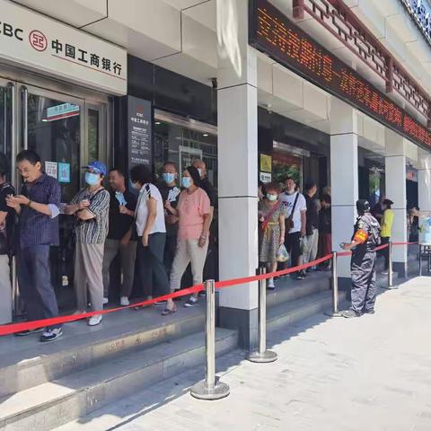 南院门街道为老年人及重点群体开设新冠疫苗爱心专场接种服务