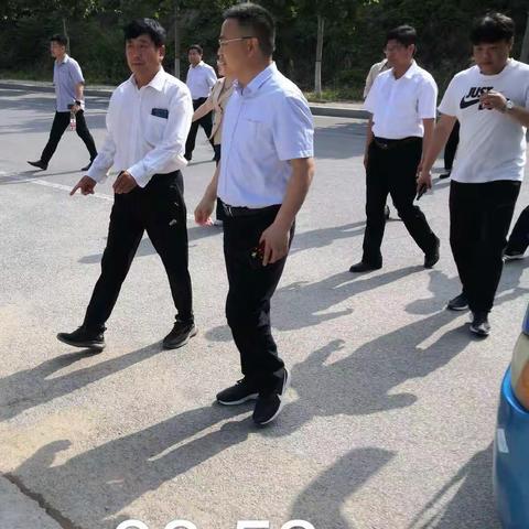 在关怀中砥砺前行——雪野街道办领导来我村视察