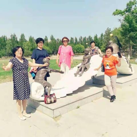 2021年6月9日在乌市与同学聚会