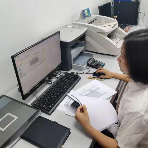 凝心聚力抗疫情 温暖服务在天行