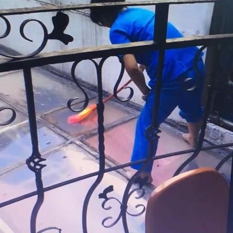 优化医院环境卫生，进一步巩固“双创”成果