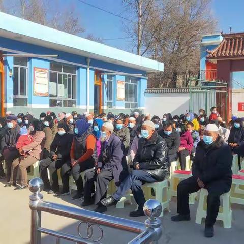 交通安全记心间——四十里铺小学交通安全教育主题家长会