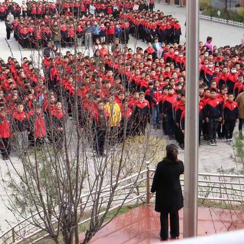 心系安全 防患未然——记延安市安塞区第二小学应急疏散演练