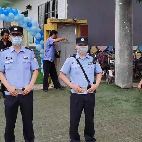 鸣犊派出所检查校园安保，积极开展护学岗工作