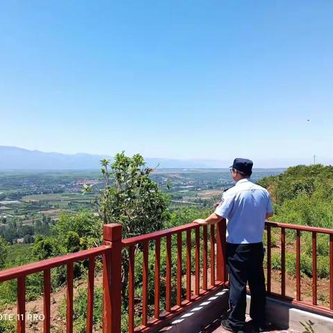 关爱自然 护林巡山（副本）